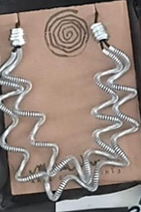 SQUIGS NECKLACE