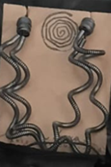 SQUIGS NECKLACE
