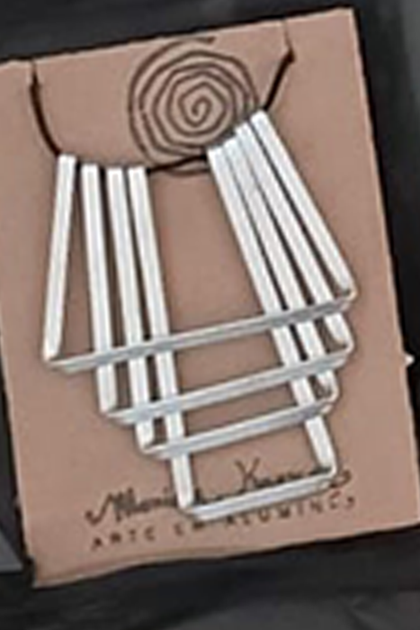 KAU PENDANT NECKLACE solids