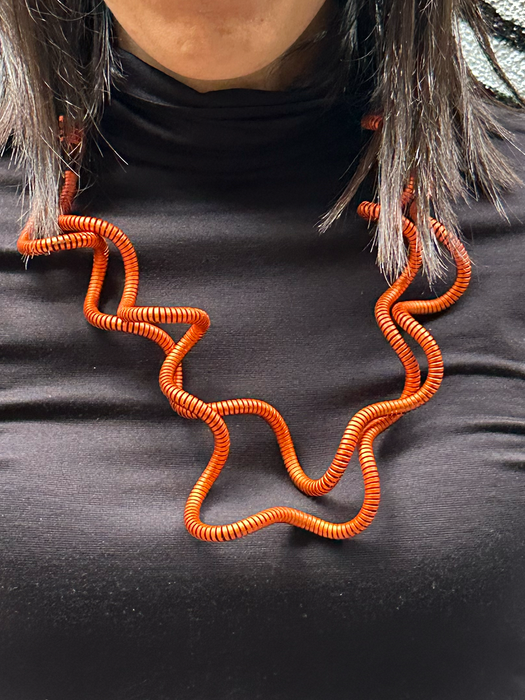SQUIGS NECKLACE