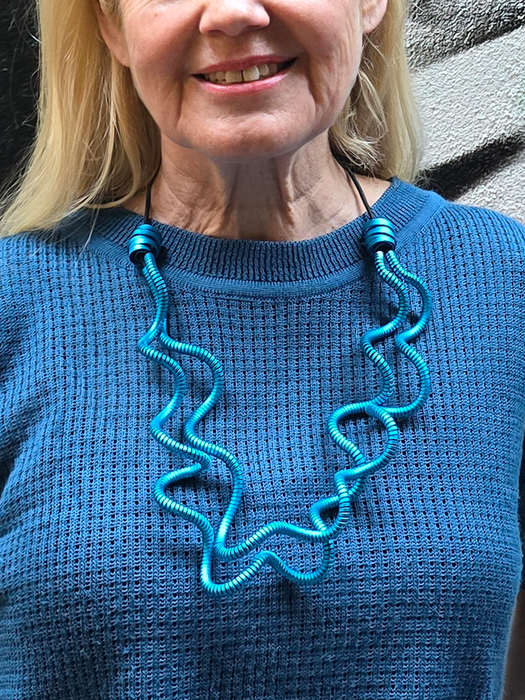 SQUIGS NECKLACE