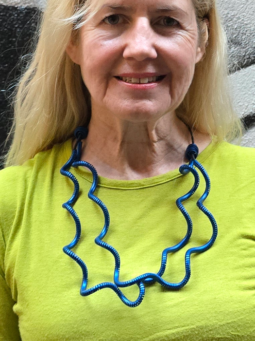 SQUIGS NECKLACE