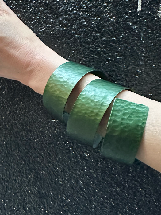 GIANT SCUP BRACELET