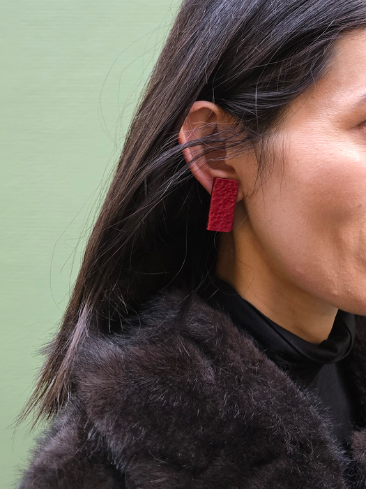 MONICA TEXTURED REC EARRINGS