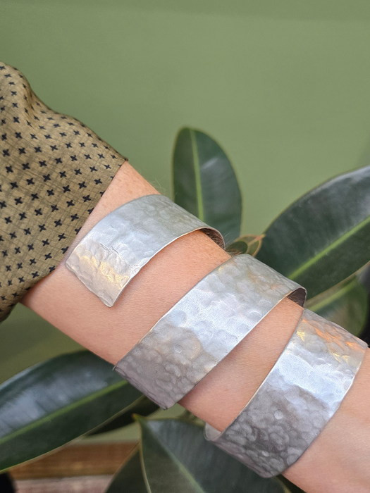 GIANT SCUP BRACELET
