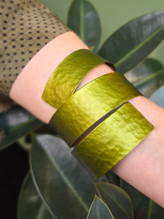 GIANT SCUP BRACELET