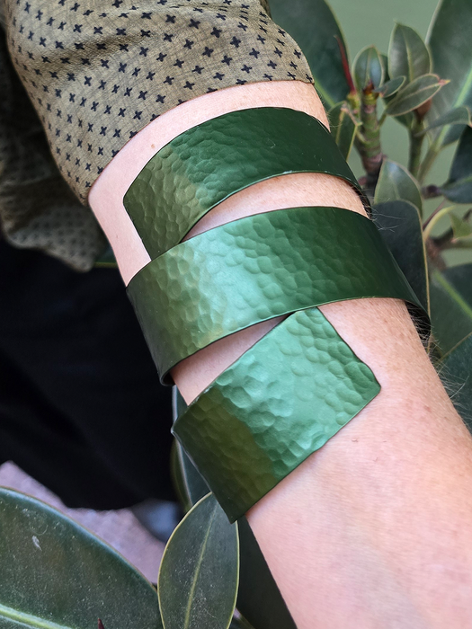 GIANT SCUP BRACELET