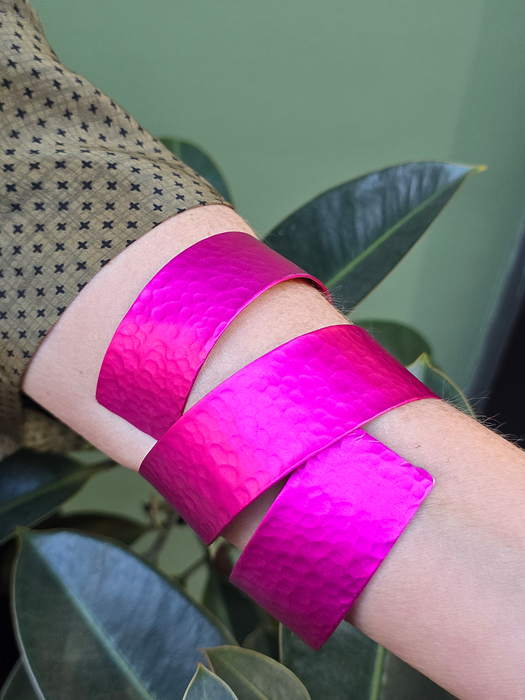 GIANT SCUP BRACELET