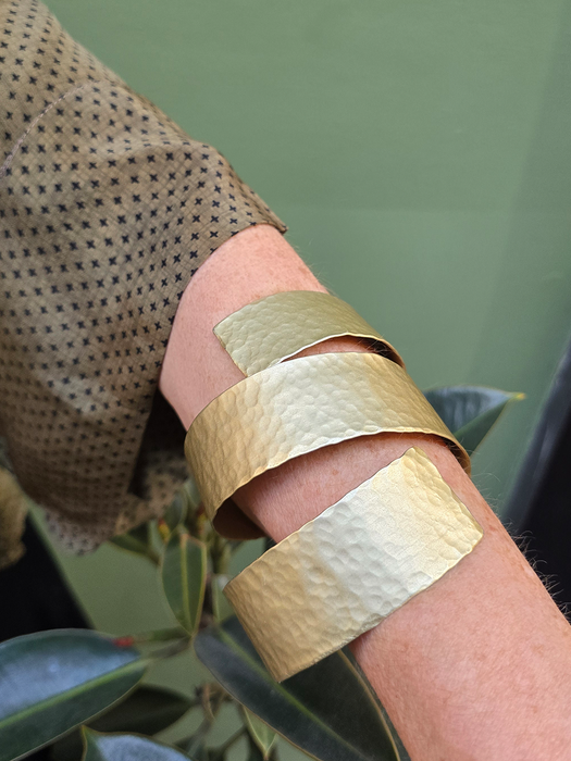GIANT SCUP BRACELET
