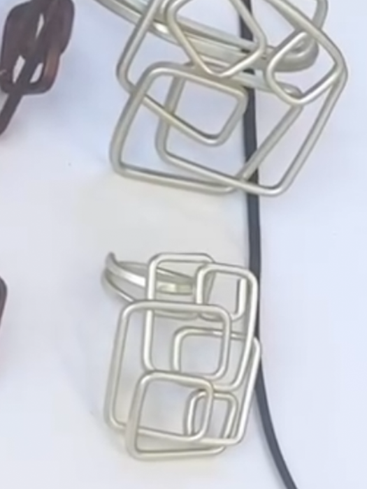 LOCO CUBE SPIRAL RING