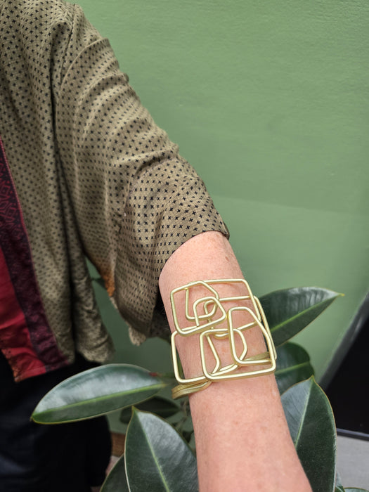 LOCO CUBE SPIRAL BRACELET
