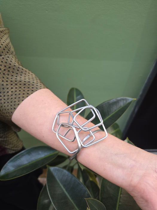 LOCO CUBE SPIRAL BRACELET