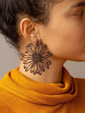 TUN DAISY EARRINGS