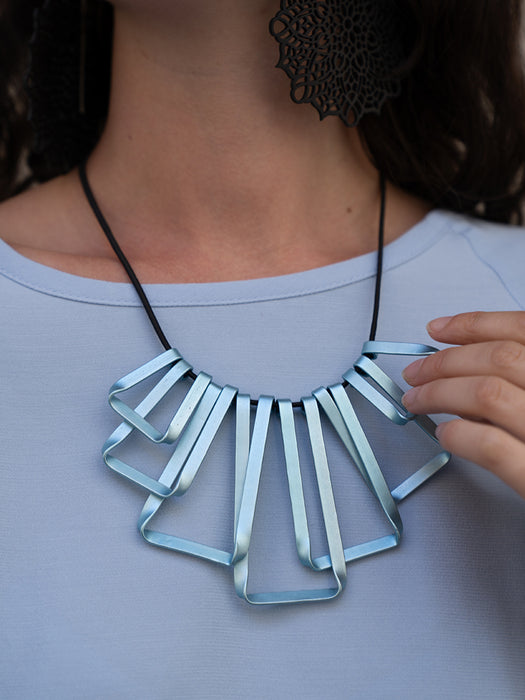 MONICA TRAP NECKLACE