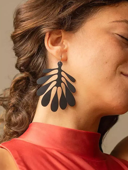 TUN PONGO EARRINGS