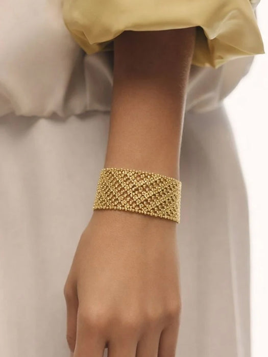 Gold Mesh Arrow Bracelet (W. 3cm) by Origen Imports