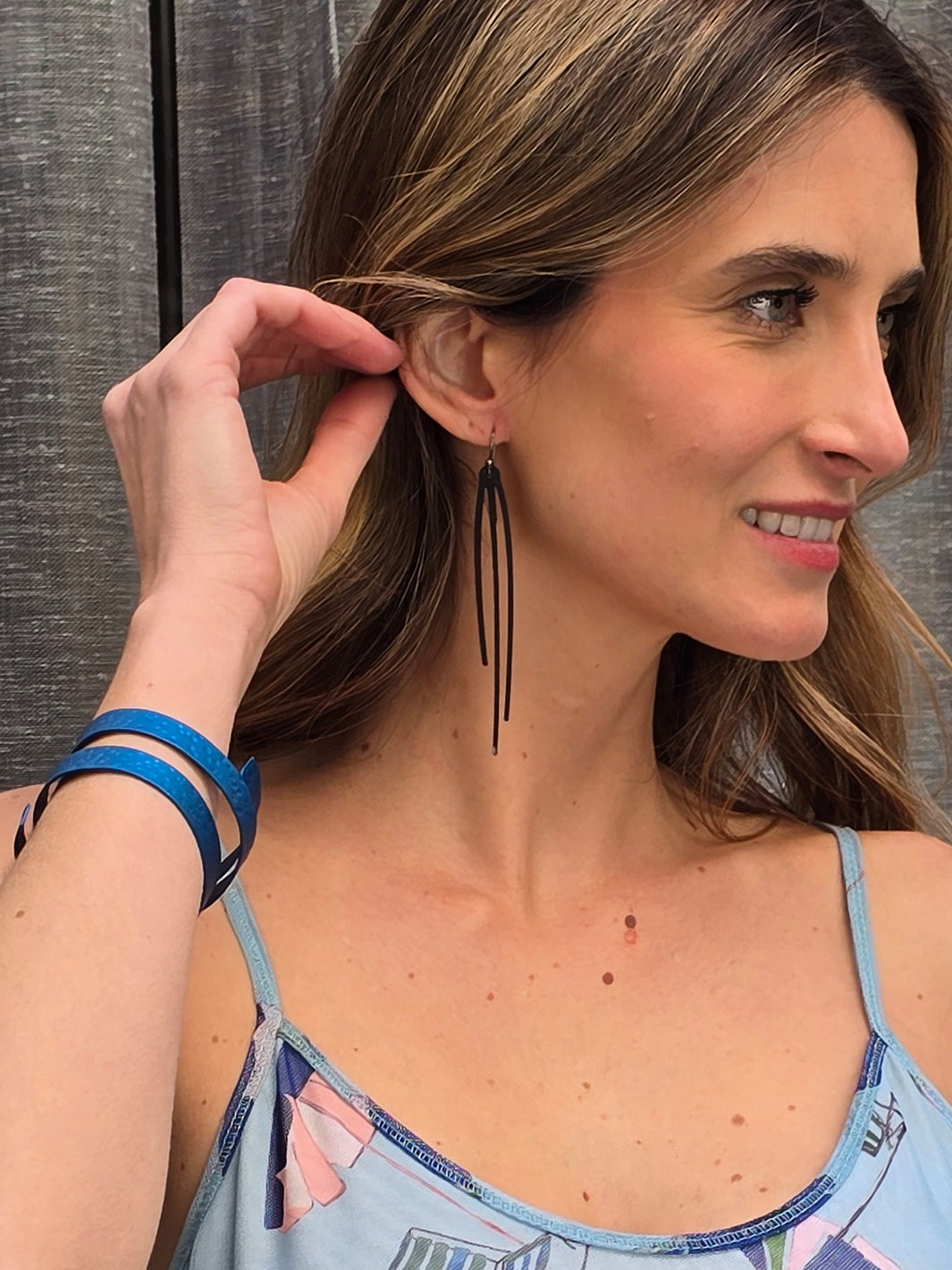 TUN LILLY EARRINGS