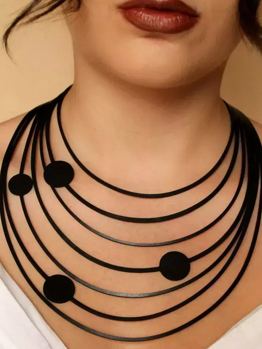 TUN PINA NECKLACE