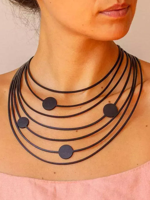 TUN PINA NECKLACE