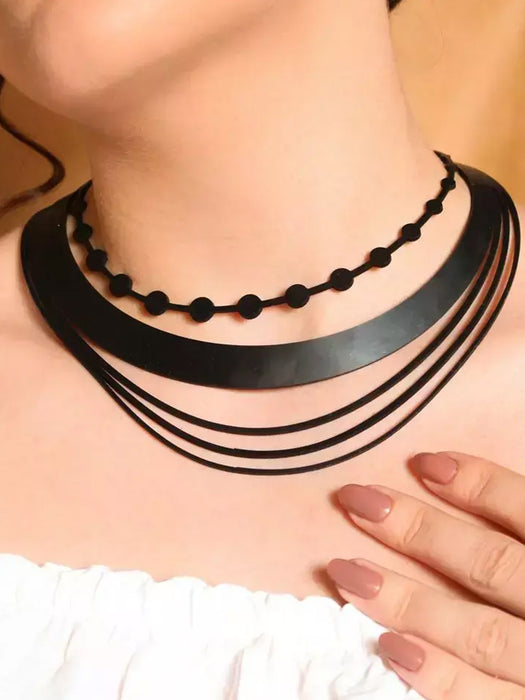 TUN TRES EM UM NECKLACE