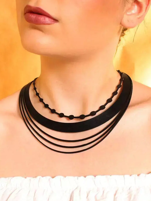 TUN TRES EM UM NECKLACE