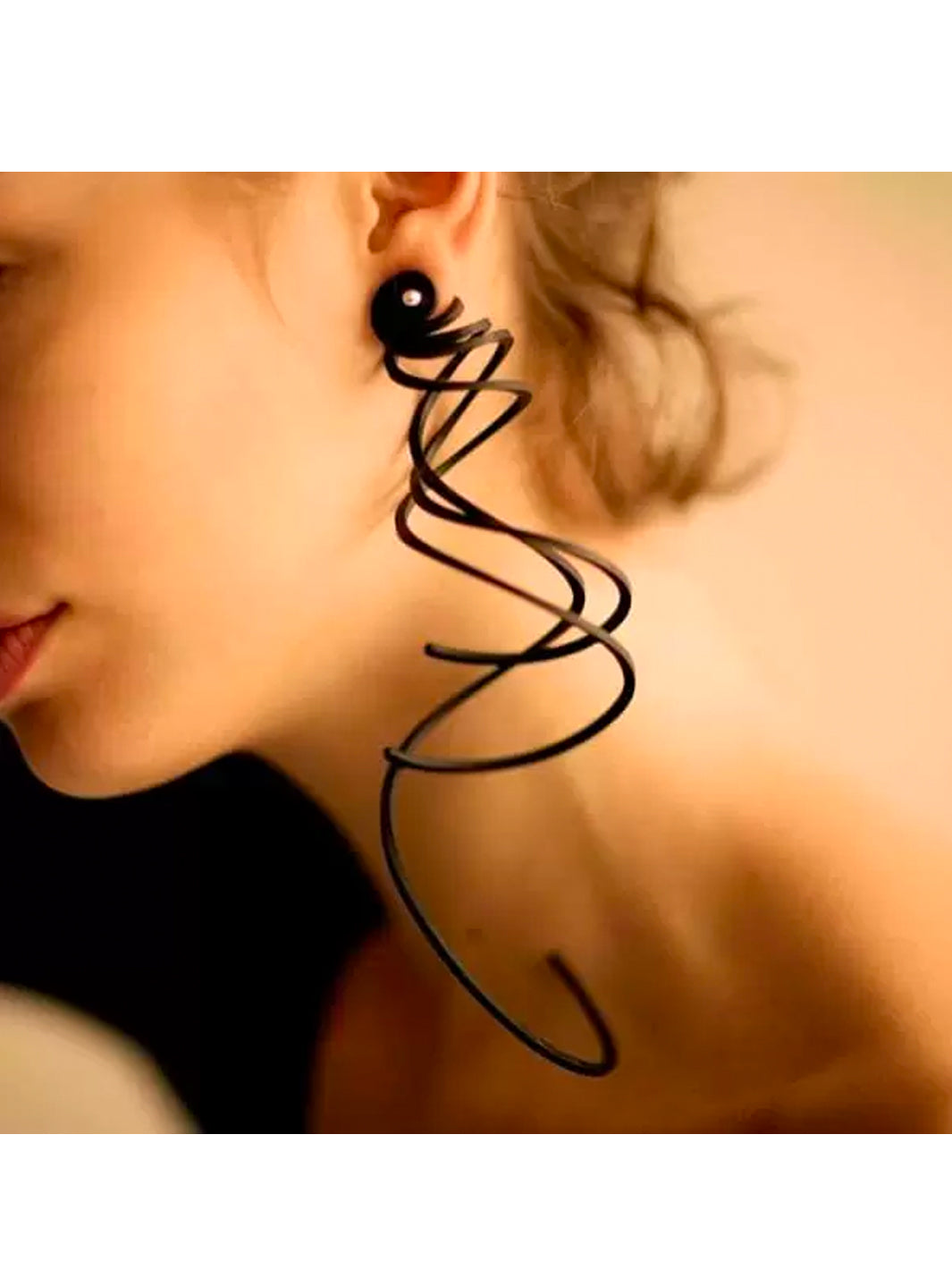 TUN CARACOL EARRINGS