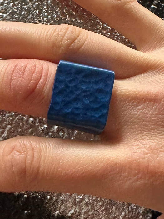 MONICA SQUARE RING