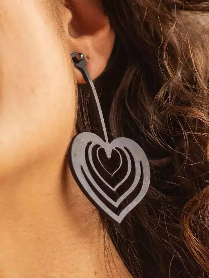TUN LOVE EARRINGS