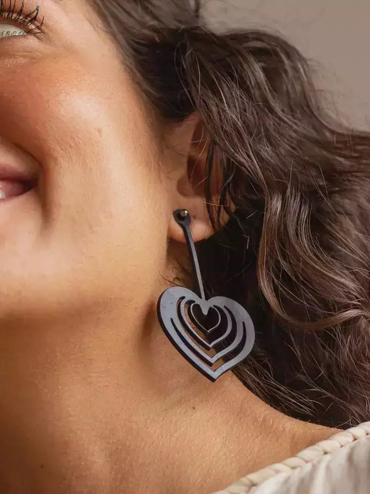 TUN LOVE EARRINGS