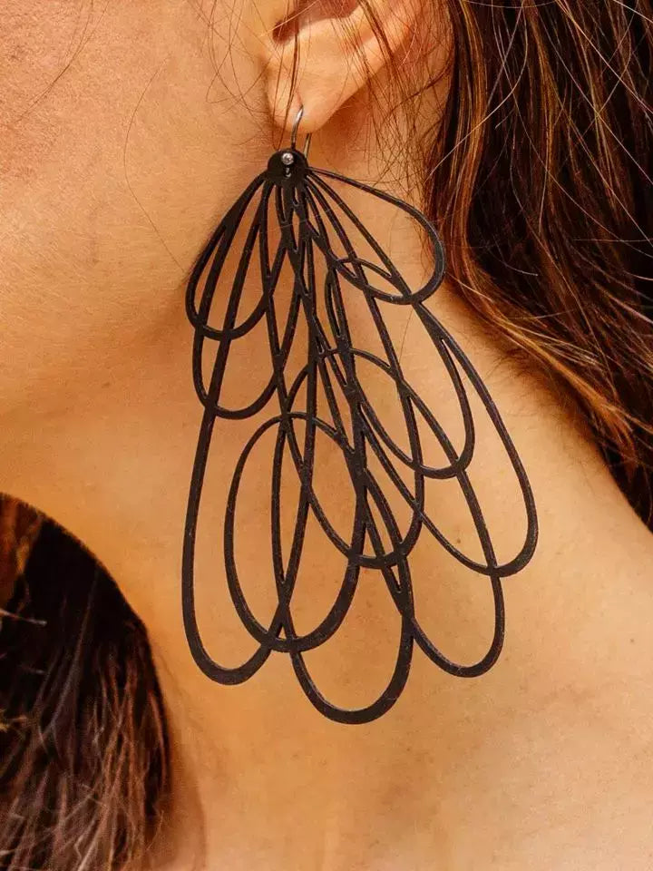 TUN TWIST EARRINGS