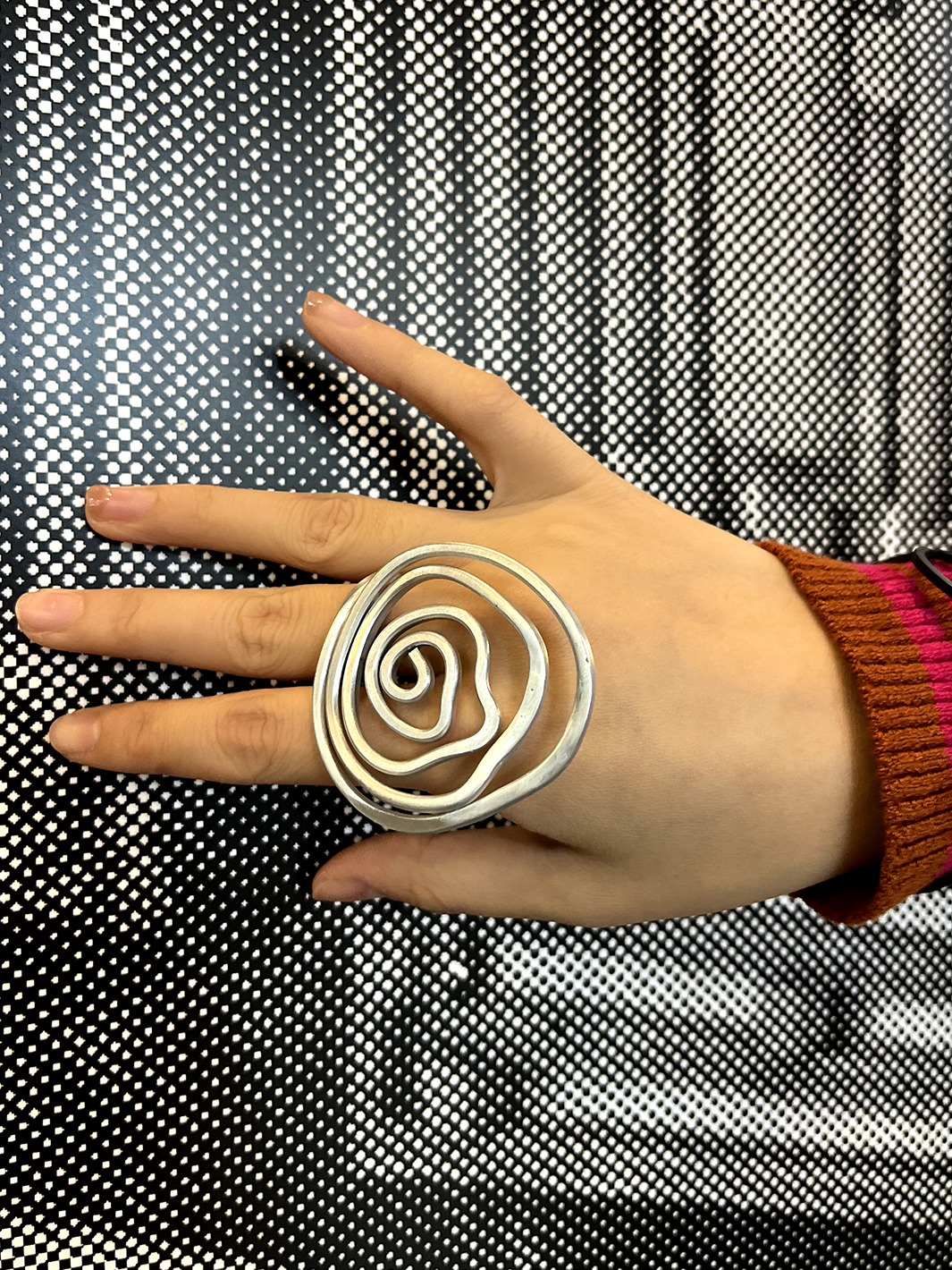 GRAND SPIRAL RING
