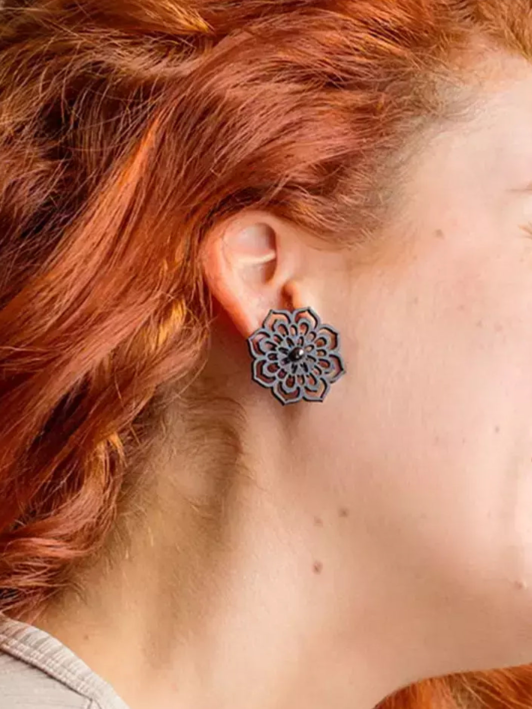 TUN FLOR EARRINGS