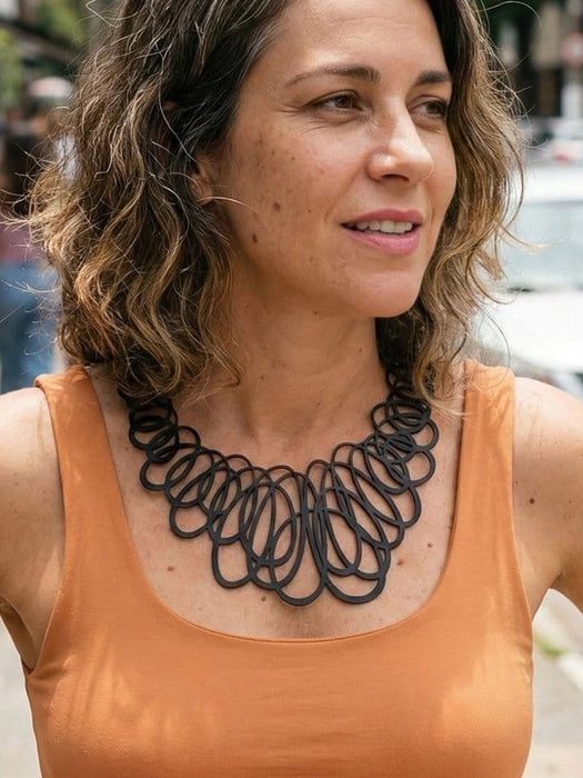 TUN TWIST NECKLACE