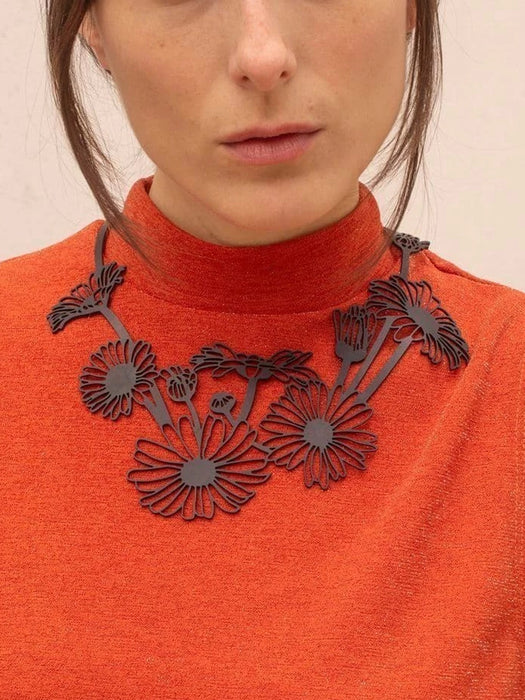 TUN MARGARIDAS NECKLACE
