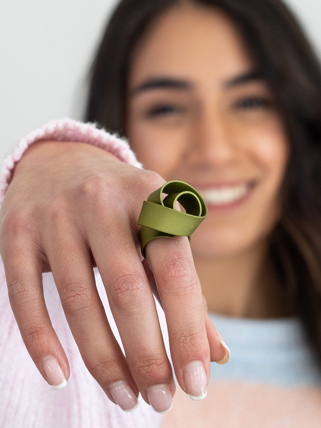 KNOT RING