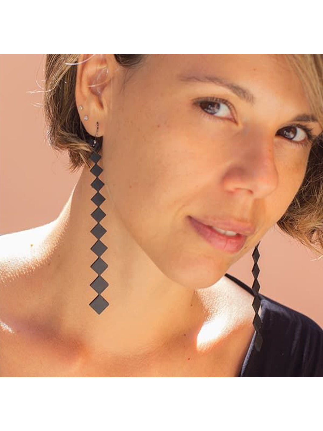 TUN PICPIC EARRINGS
