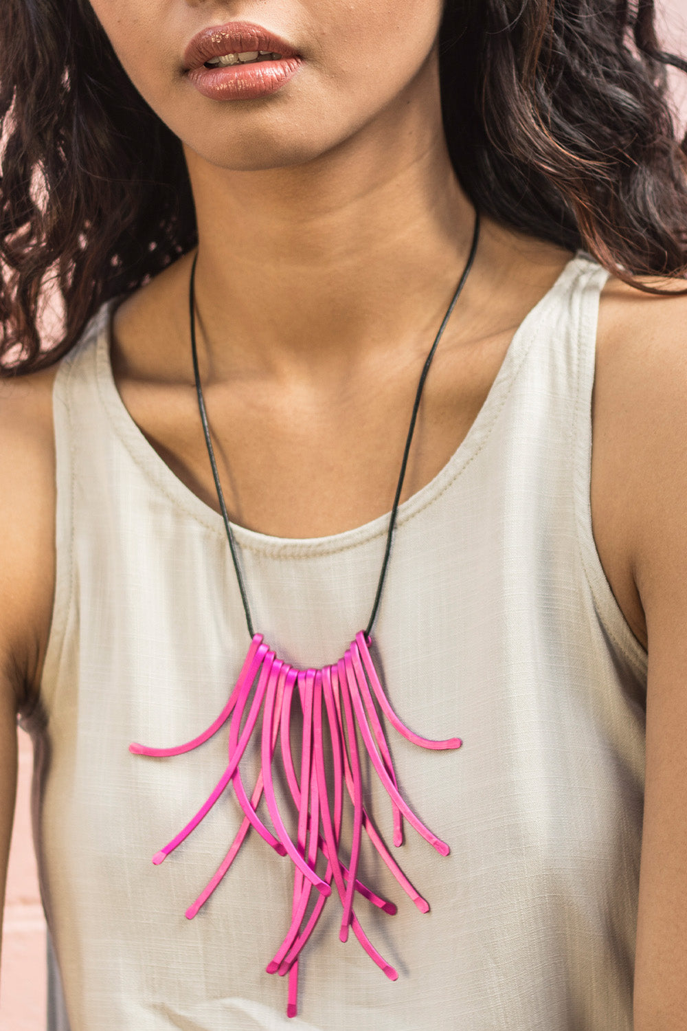 MONICA STRAWS NECKLACE