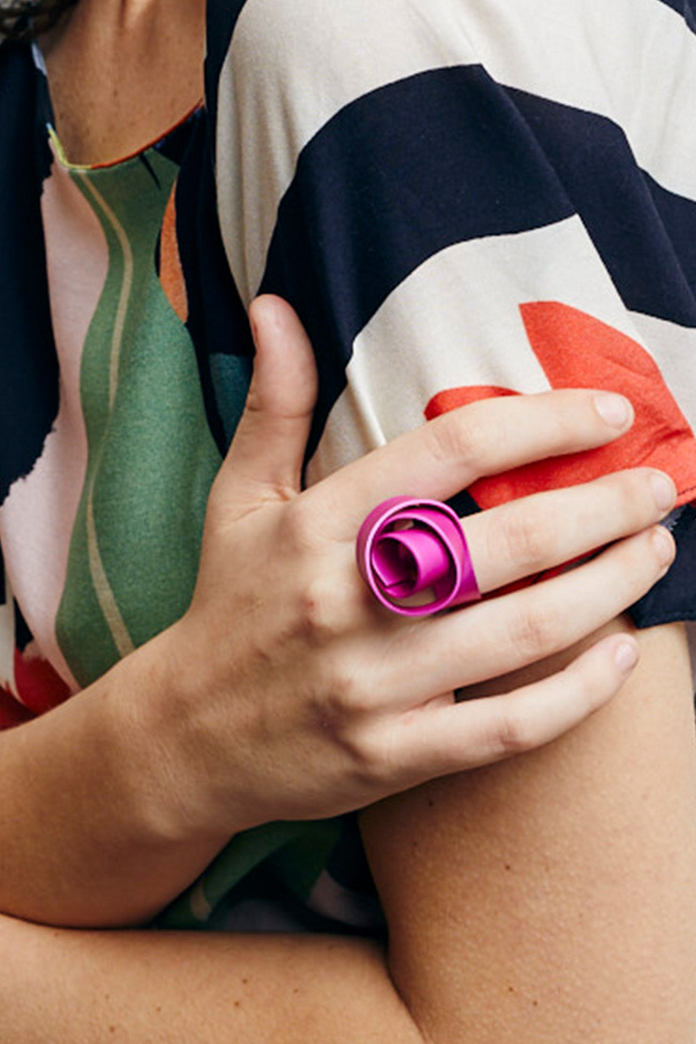KNOT RING